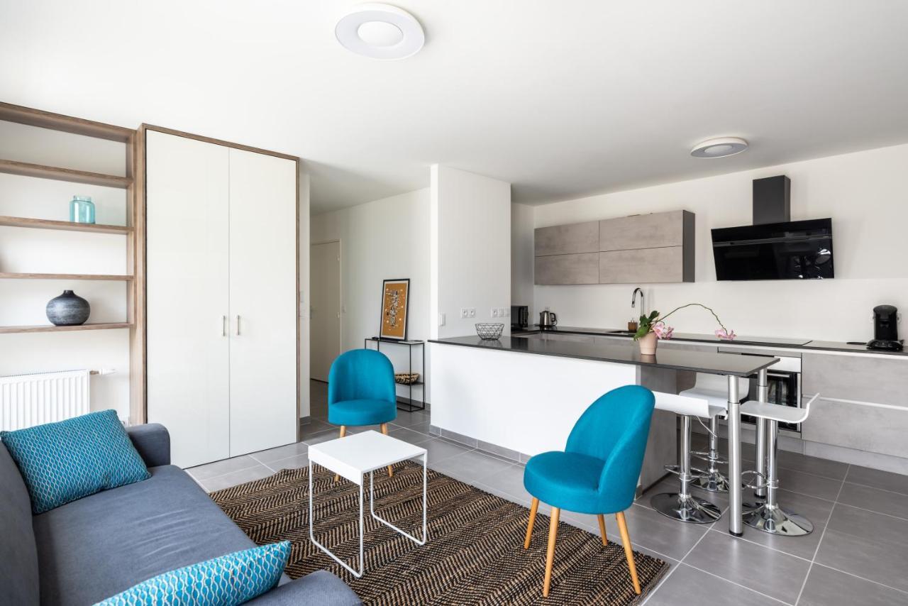 Appartement De Standing Avec Grande Terrasse Villeurbanne Bagian luar foto